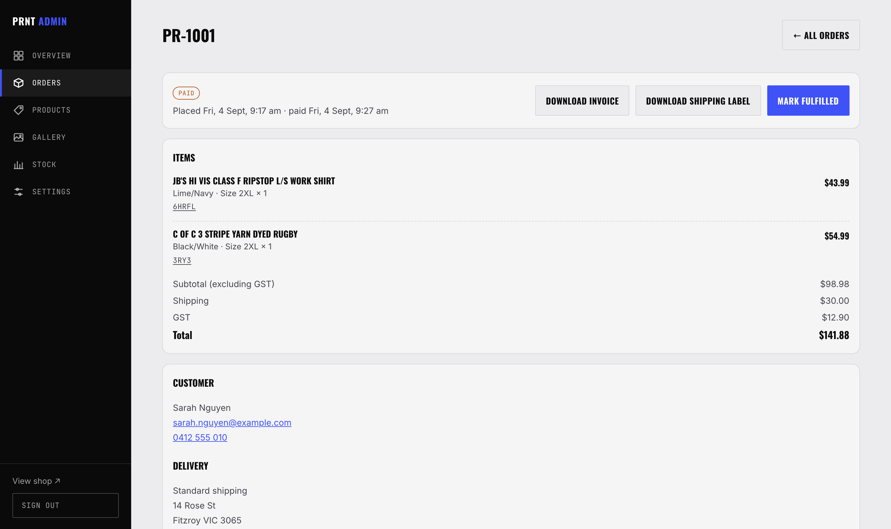 One order: invoice, shipping label and fulfil in a click.